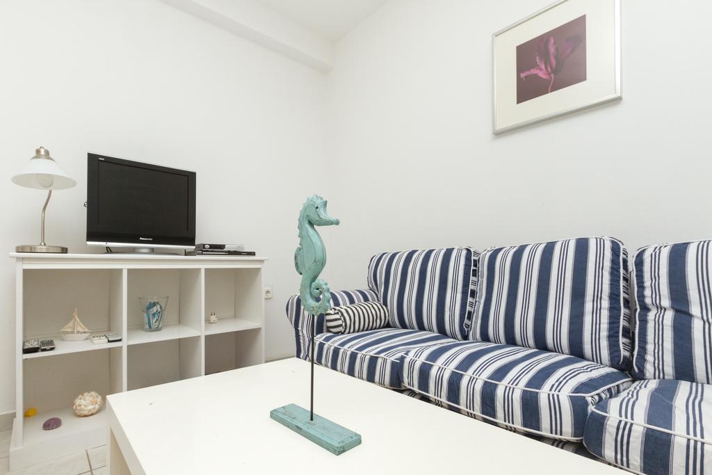 Hippocampus Apartments Mimice Bagian luar foto